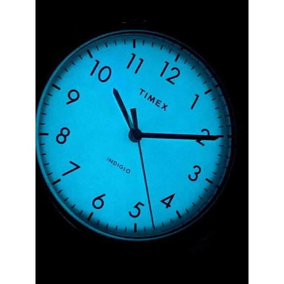 Timex Women's Watch TW2V36100 Indiglo Quartz Silver Dial Burgundy Leather 33mm - Picture 8 of 15